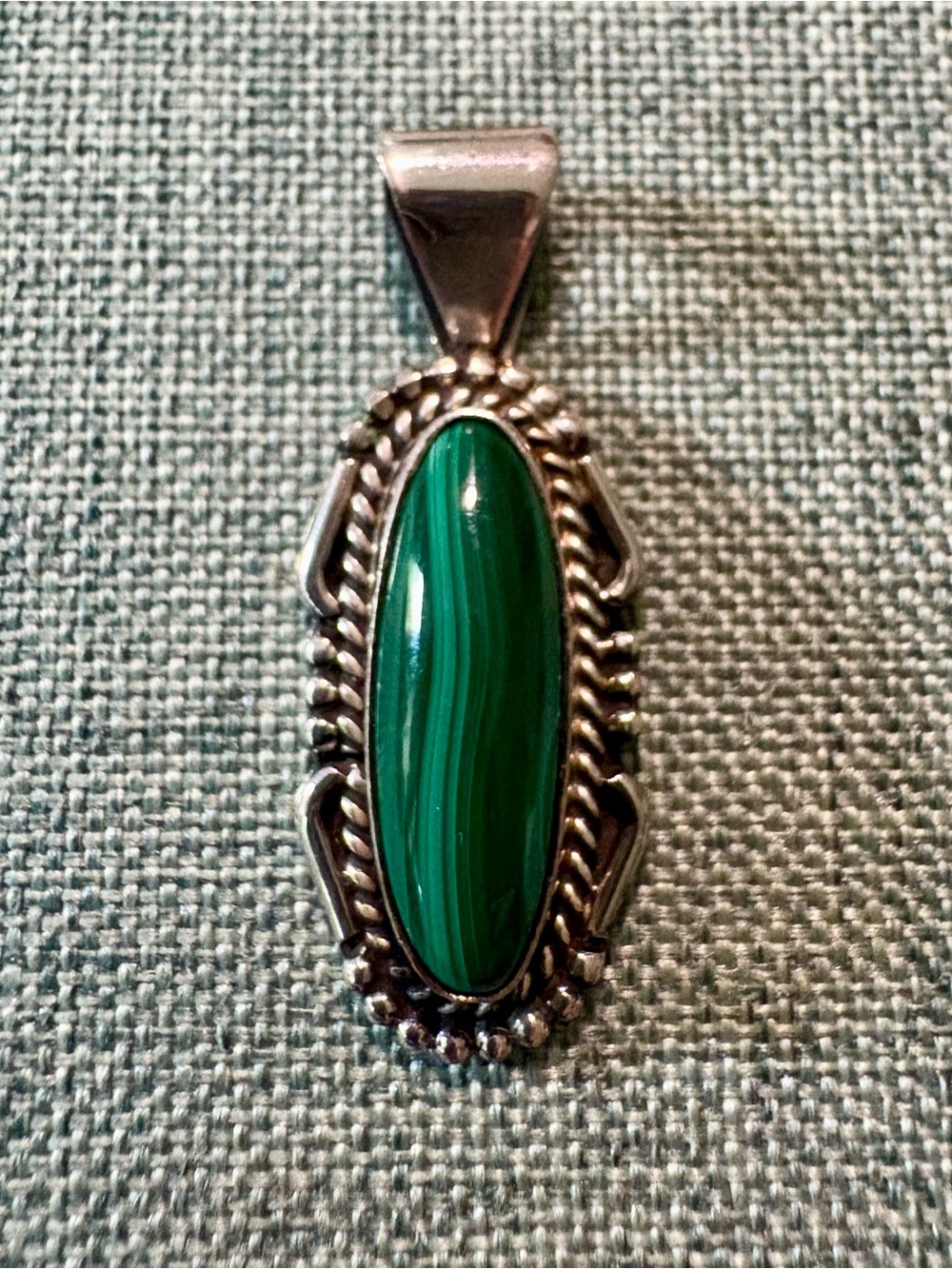 Vintage Navajo Native Green Malachite sterling silver pendant